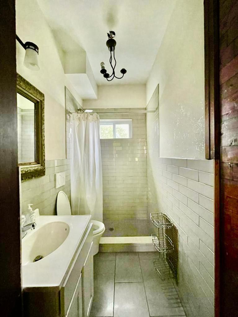 Family Guest House Newark Bagian luar foto