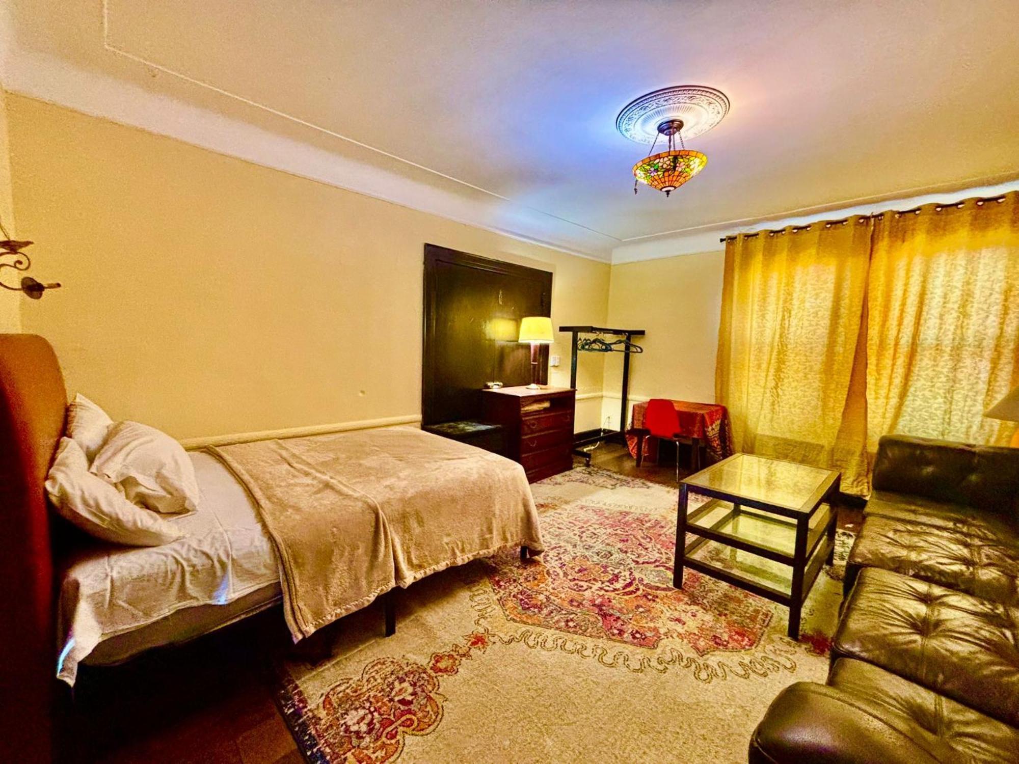 Family Guest House Newark Bagian luar foto